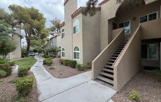 2 BED 2 FULL BATH BONDO ON SECOND FLOOR NEAR POOL