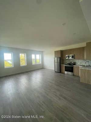 4 beds, 2 baths, 7,000 sqft, $3,700, Unit 4