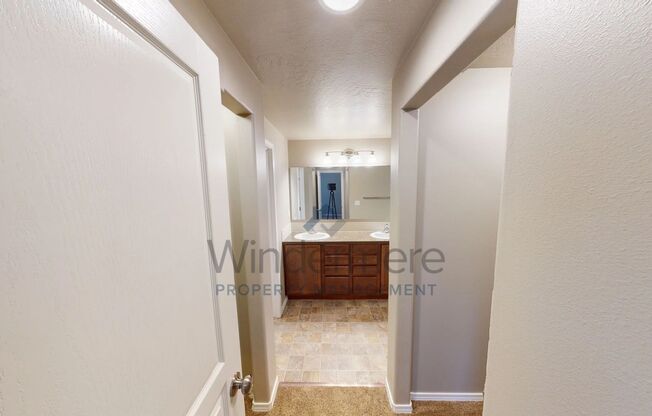 3 beds, 2 baths, $1,895