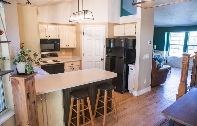 Spacious 4-Bedroom Home in West Valley City!