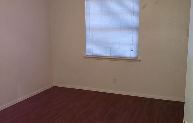 1 bed, 1 bath, 630 sqft, $790, Unit *204