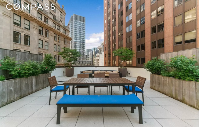 2 beds, 2 baths, 630 sqft, $6,000, Unit 208