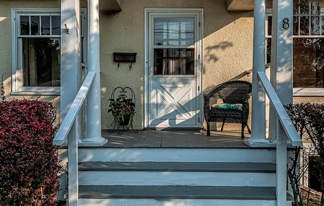 8 NEWELL ST