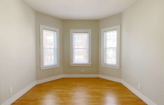 73 CAMPBELL AVE