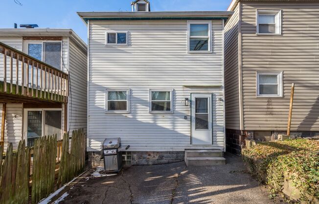 3 beds, 1 bath, $1,499