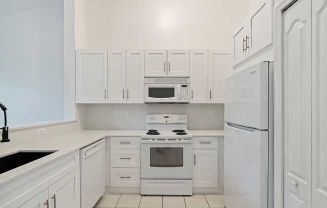 2 beds, 2 baths, $1,850, Unit UNIT 204