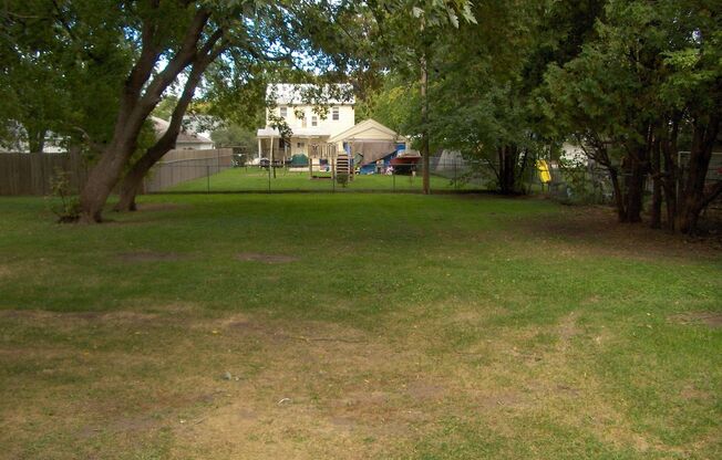 1168 Shawano Ave