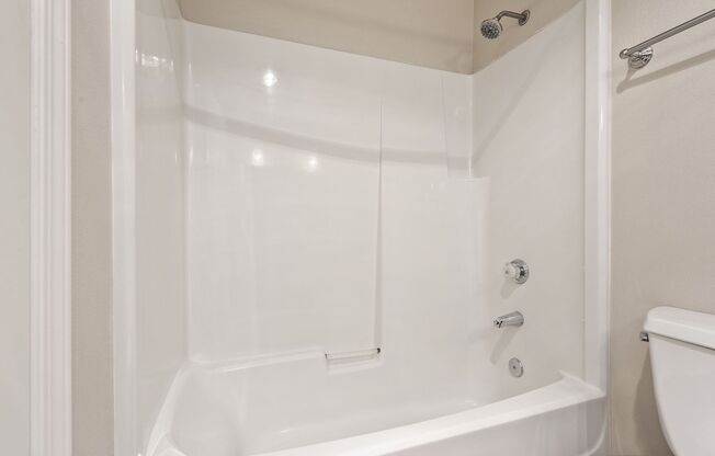 1 bed, 1 bath, 570 sqft, $1,650, Unit 1-110