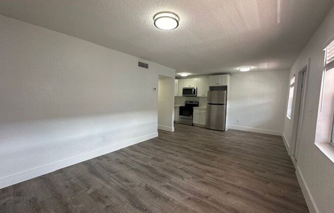 1 bed, 1 bath, 700 sqft, $1,595, Unit P102