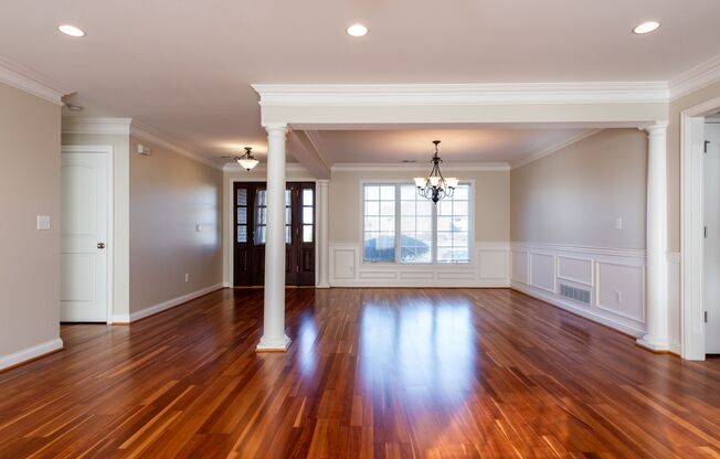 Fantastic Rental in the Cardinal Club!