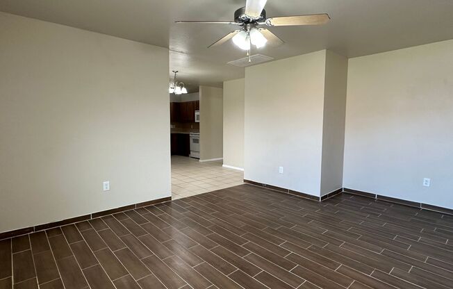 3 BEDROOM 2 BATHROOM DUPLEX - MUSTANG SCHOOL DISTRICT!!!