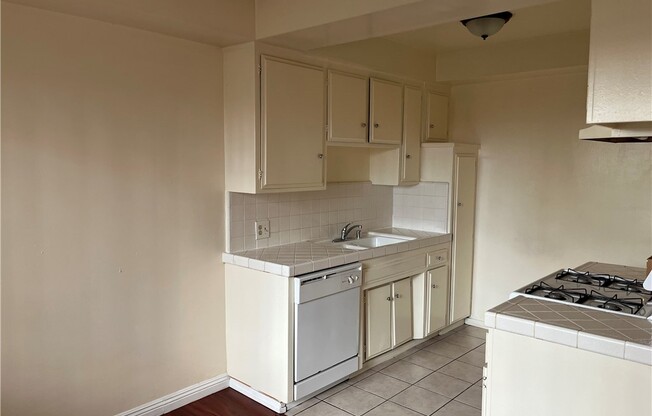 415 N 3 ST