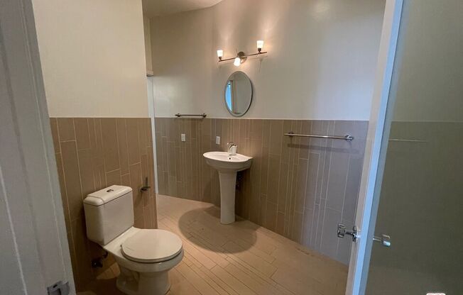 1 bed, 1 bath, 807 sqft, $2,712, Unit 1115