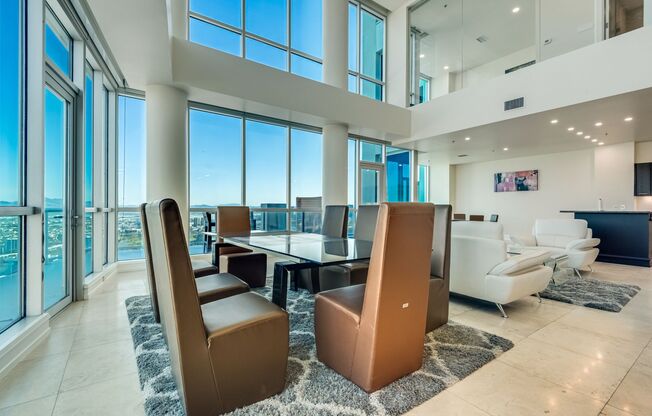 3 beds, 5 baths, $18,975, Unit # 4305