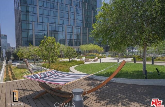 1 bed, 1 bath, 740 sqft, $3,100, Unit 902