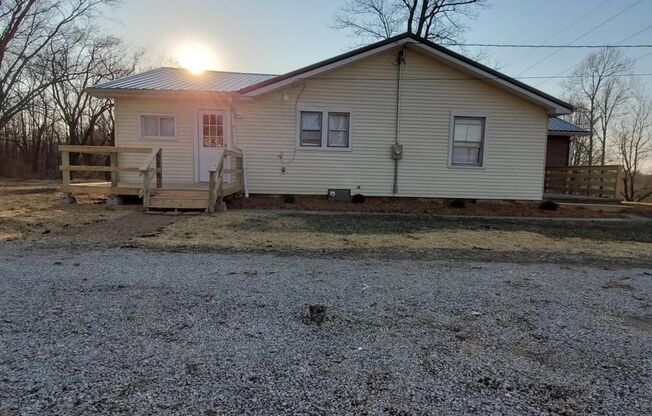 3 beds, 2 baths, $1,850