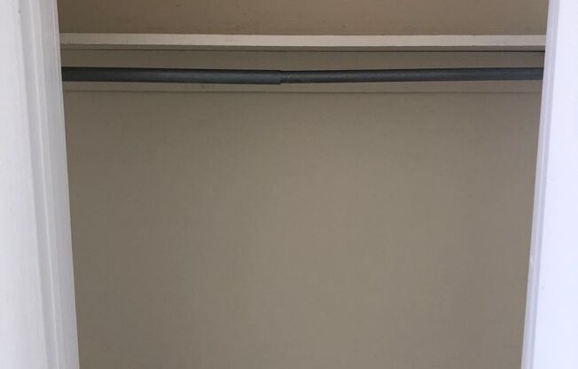 2 beds, 1 bath, 558 sqft, $1,395, Unit 1-C