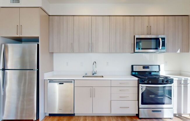 2 beds, 2 baths, 980 sqft, $2,845, Unit 226