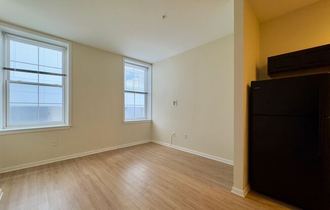 407-415 N Howard Street