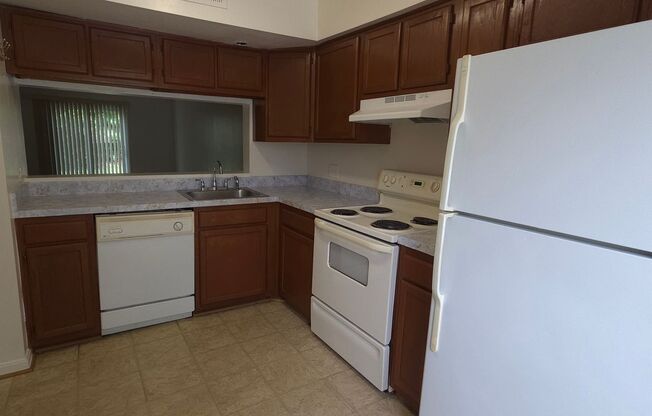 Available NOW - Freshly Updated 2 Bedroom in Columbia, MD