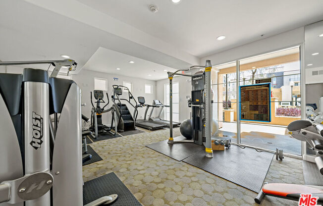 360 W Avenue 26
