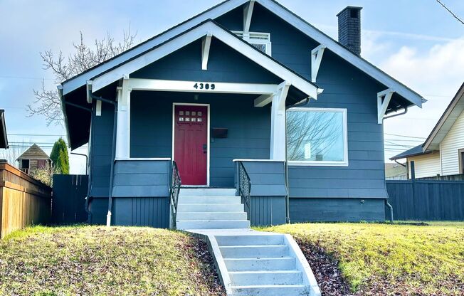 Fully remodeled 4-bedroom, 2-bathroom luminous home in Tacoma