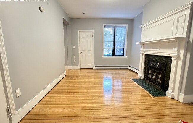 8 Royce Rd Apt 2