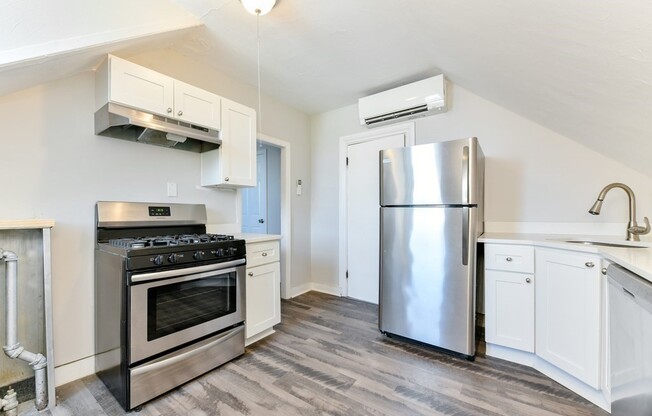 1 bed, 1 bath, 750 sqft, $2,150, Unit 1