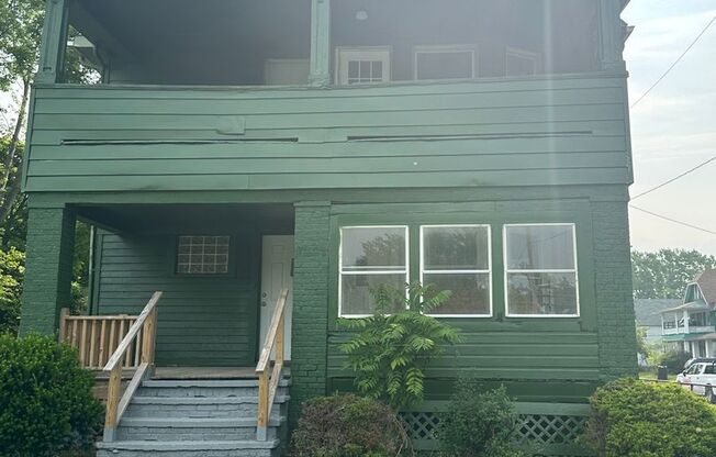 1185 E 123rd Street