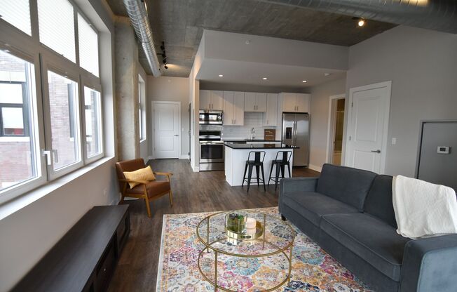 1 bed, 1 bath, 713 sqft, $2,750, Unit 3833-401