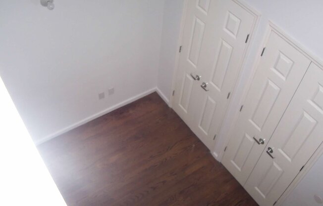 42 SCHOLES ST