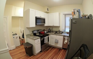 1 bed, 1 bath, $3,000, Unit 31