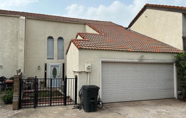 3327 AUGUSTA BLVD