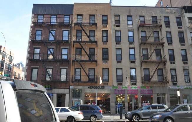 1325 Third AV