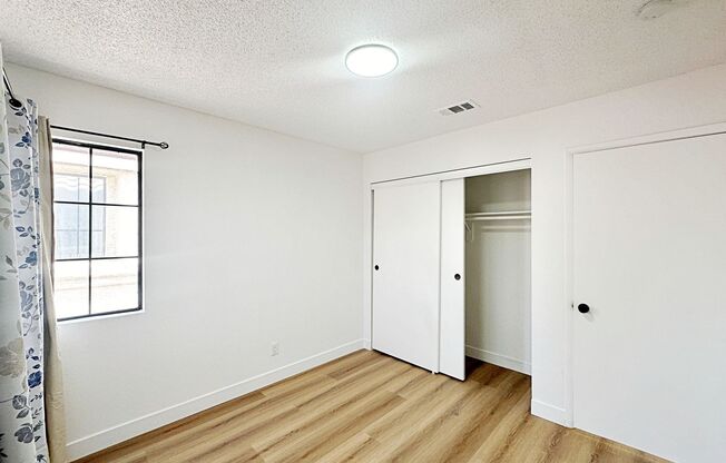 4 beds, 3 baths, $2,400