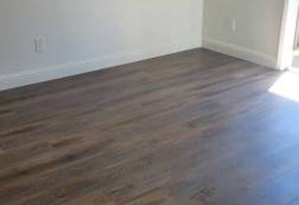 Studio, 1 bath, 324 sqft, $1,200, Unit 3834-01