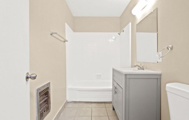 Studio, 1 bath, 450 sqft, $1,500, Unit #3208F