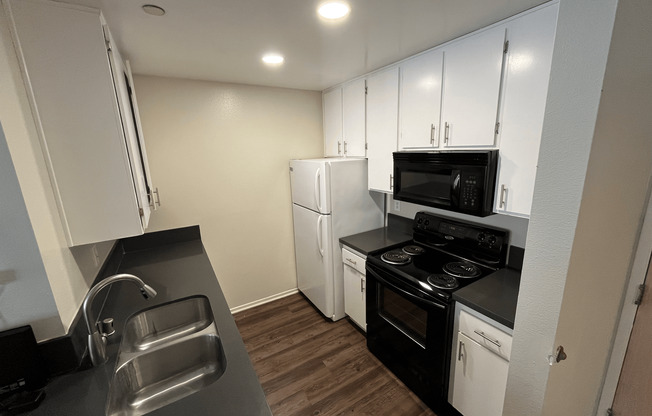 2 beds, 2 baths, 1,195 sqft, $4,198, Unit 404