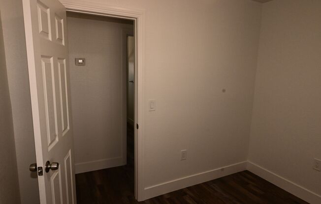 3 beds, 1 bath, $1,200