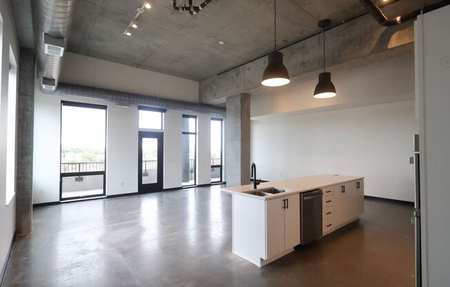 1 bed, 1 bath, 1,386 sqft, $2,600, Unit 401