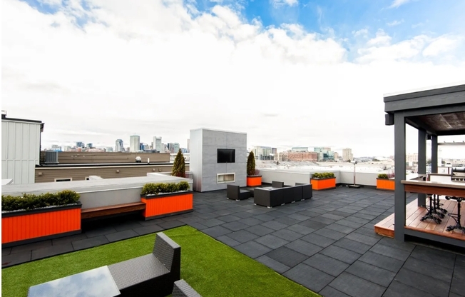 1 bed, 1 bath, 640 sqft, $3,400, Unit Unit 408