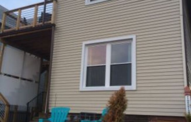 Nice 2 Bdrm 1 Bath w/ Exceptional view of downtown