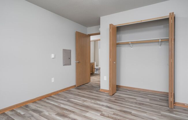 3 beds, 2 baths, 1,150 sqft, $1,599, Unit 1698 - 207