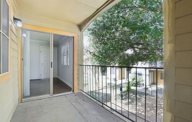 2 beds, 2 baths, 716 sqft, $1,199, Unit 7206