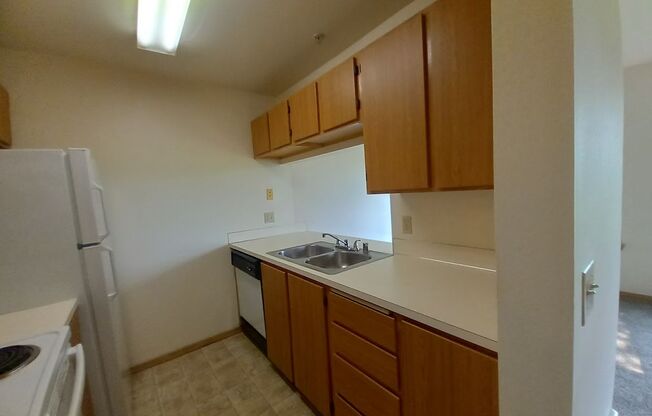 1 bed, 1 bath, 628 sqft, $1,595, Unit 225