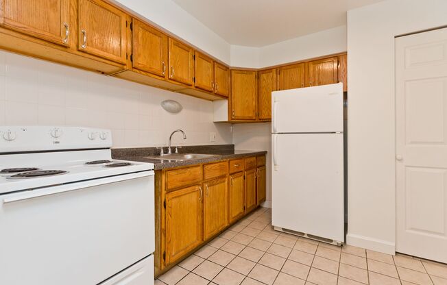 1 bed, 1 bath, $1,610, Unit 406