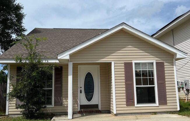 3 beds, 2 baths, $1,895