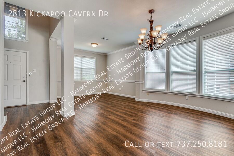 2813 KICKAPOO CAVERN DR