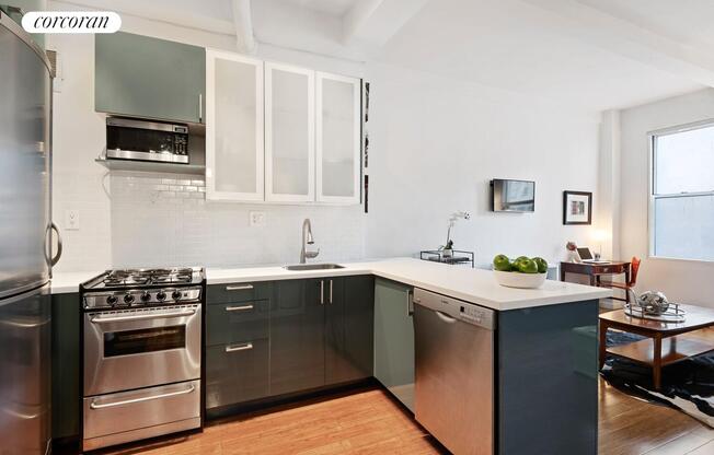 Studio, 1 bath, $4,300, Unit 10C