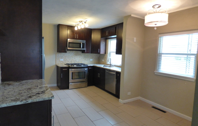 $0 DEPOSIT OPTION, CORY MERRILL, RECENTLY REMODELED, STAINLESS APPLIANCES, NEW CABINETS AND GRANITE COUNTERS!